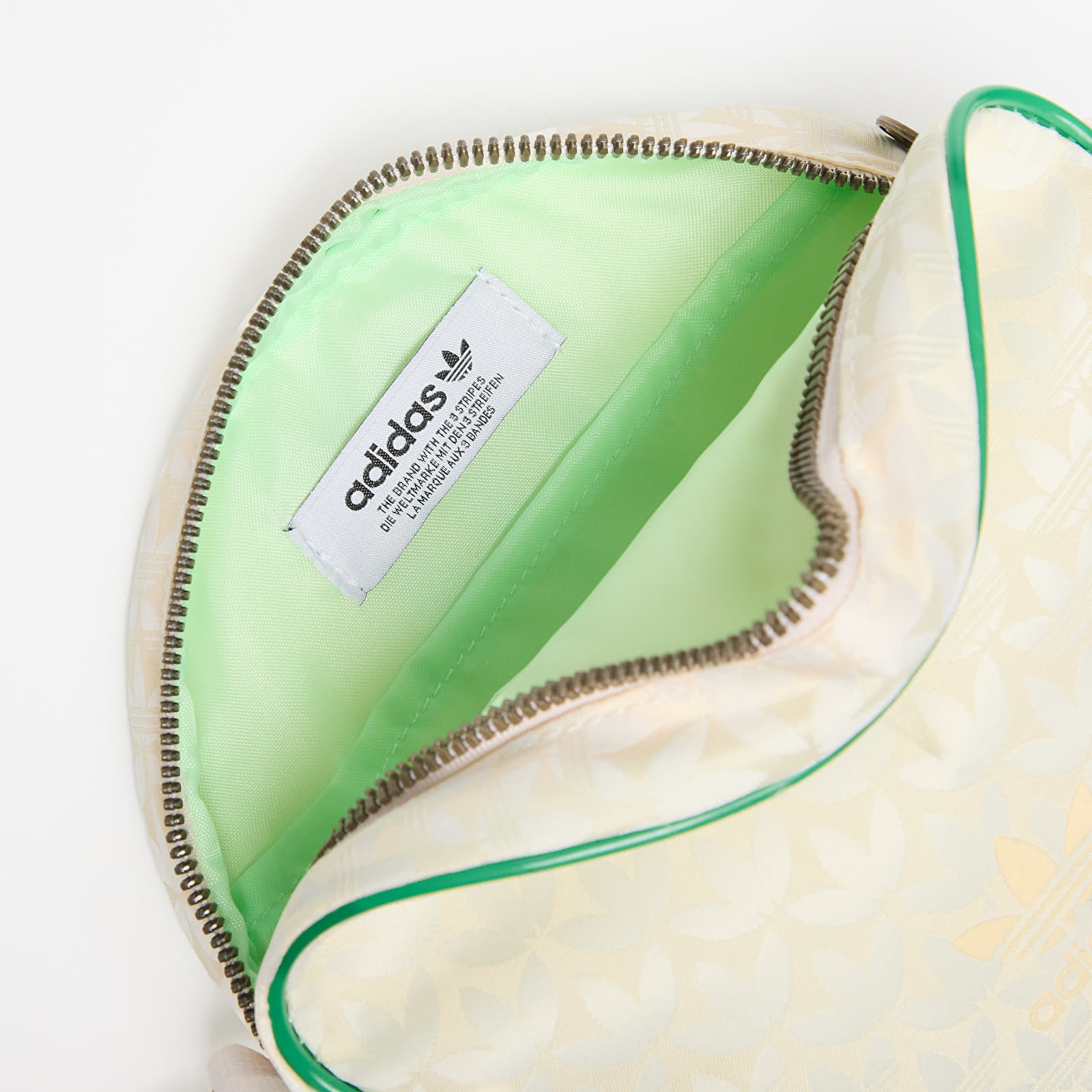 Skuldertasker adidas Round Bag Core White/ Putmau/ Green