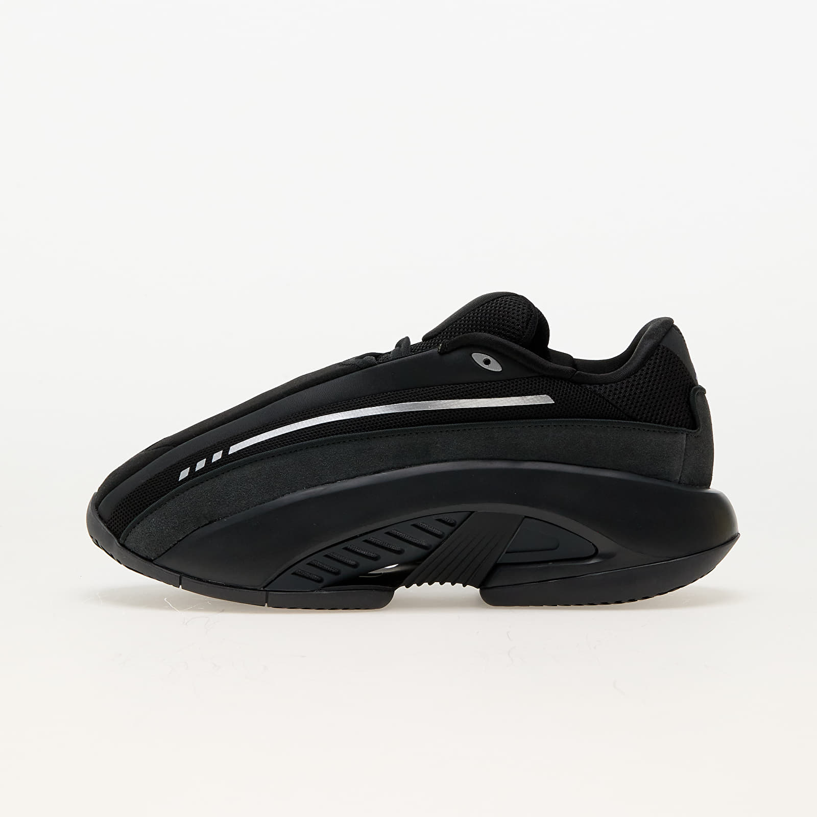 Adidași și pantofi pentru bărbați adidas Mad IIInfinity Core Black/ Carbon/ Lucid Blue