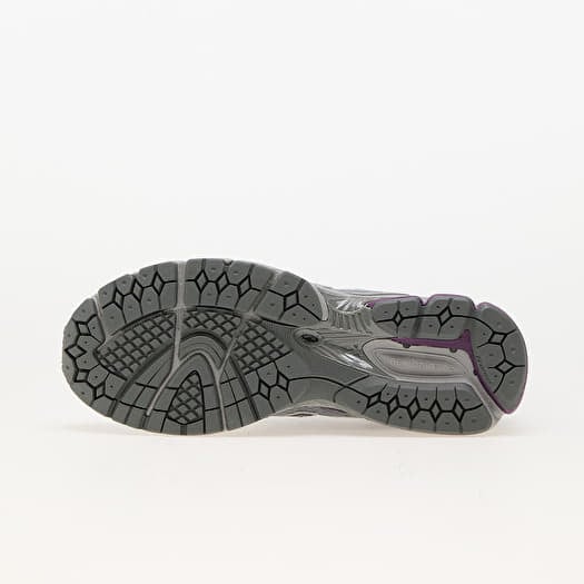 Men's sneakers and shoes New Balance 860 Midnight Violet
