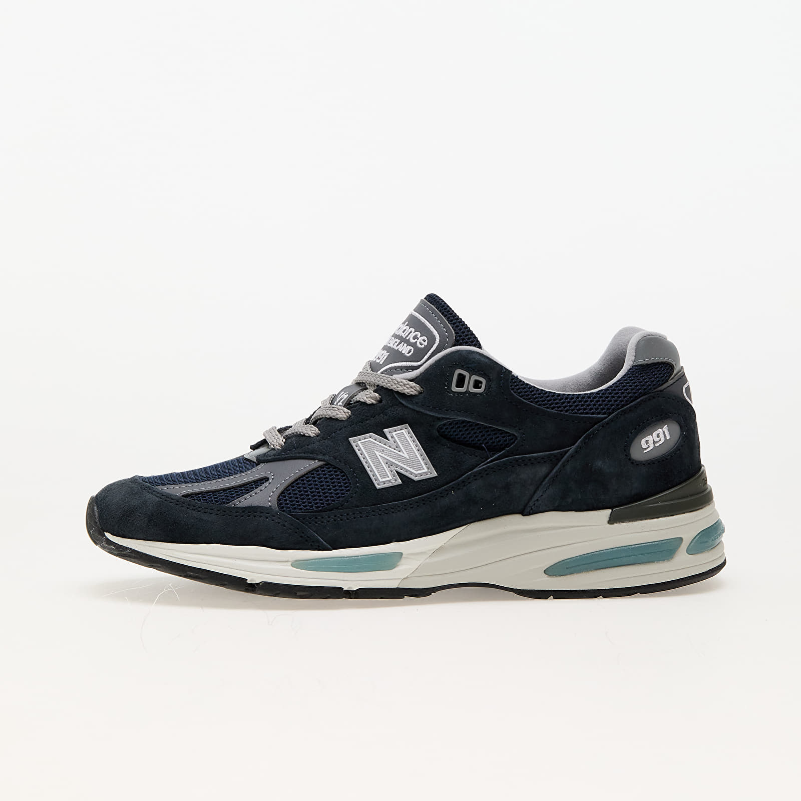 Vīriešu čības un apavi New Balance 991 Made in UK Dark Navy/ Smoked Pearl/ Silver