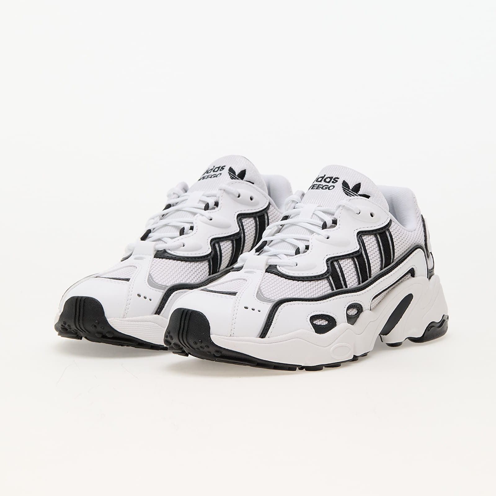 Sneakers und Schuhe fur Frauen adidas Ozweego Og W Ftw White Core Black Carbon Queens