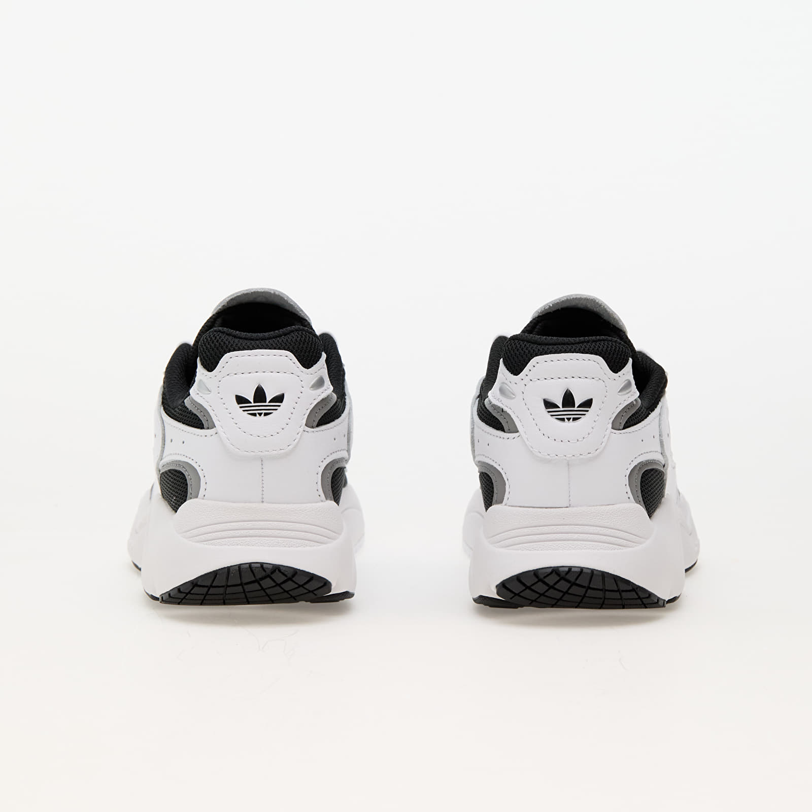 Мужская обувь adidas Ozmillen Ftw White/ Silver Metallic/ Grey Three