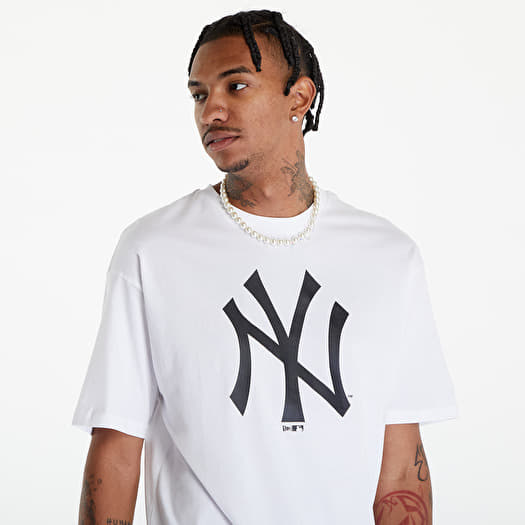 Yankees t shirt on sale