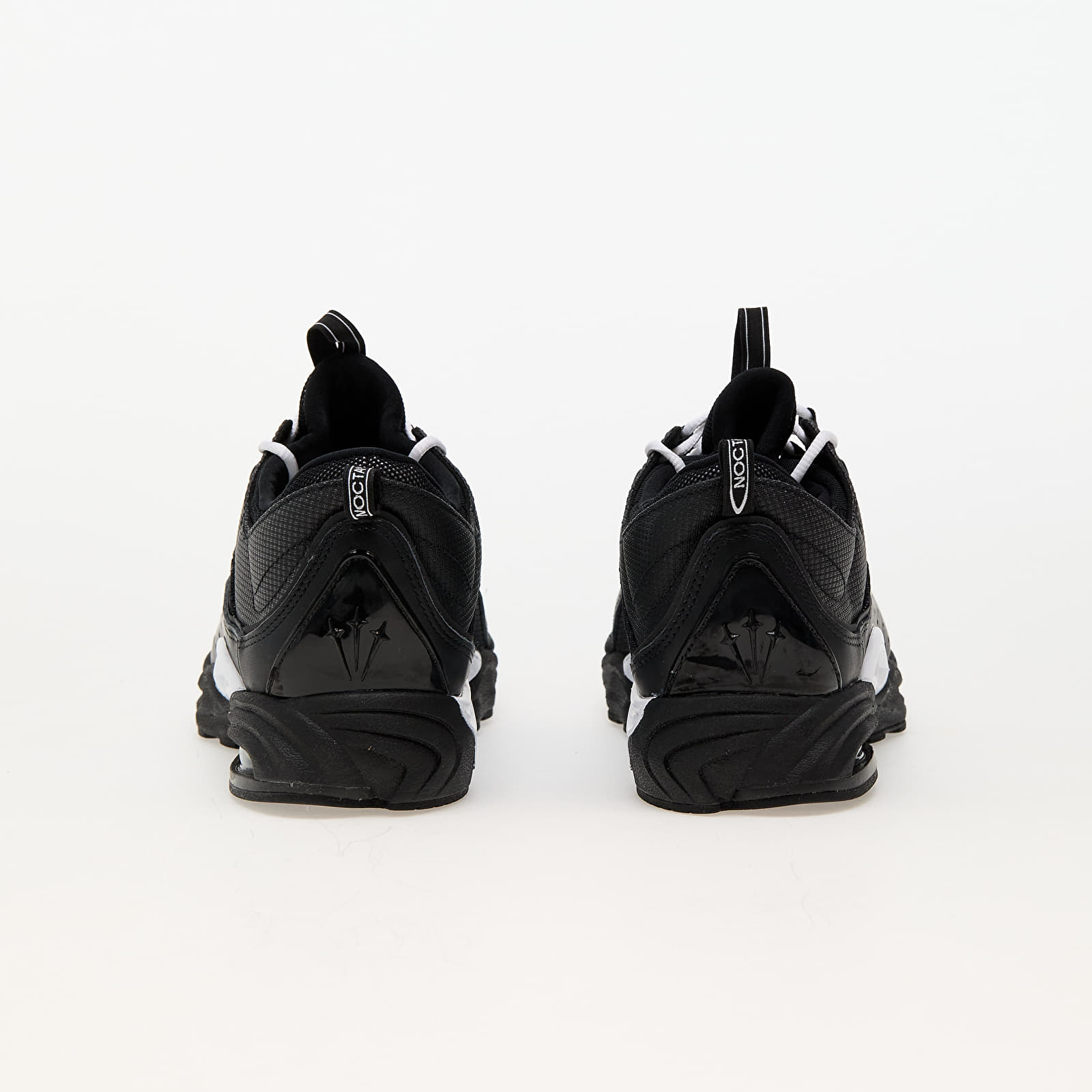 Miesten lenkkarit ja kengät Nike Air Zoom Drive x NOCTA Men's Shoes Black/ White