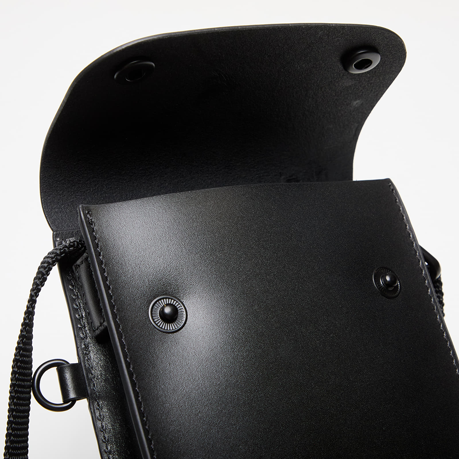 バッグ FRED PERRY Burnished Leather Pouch Fred Perry | Burnished Leather Pouch | EQVVS