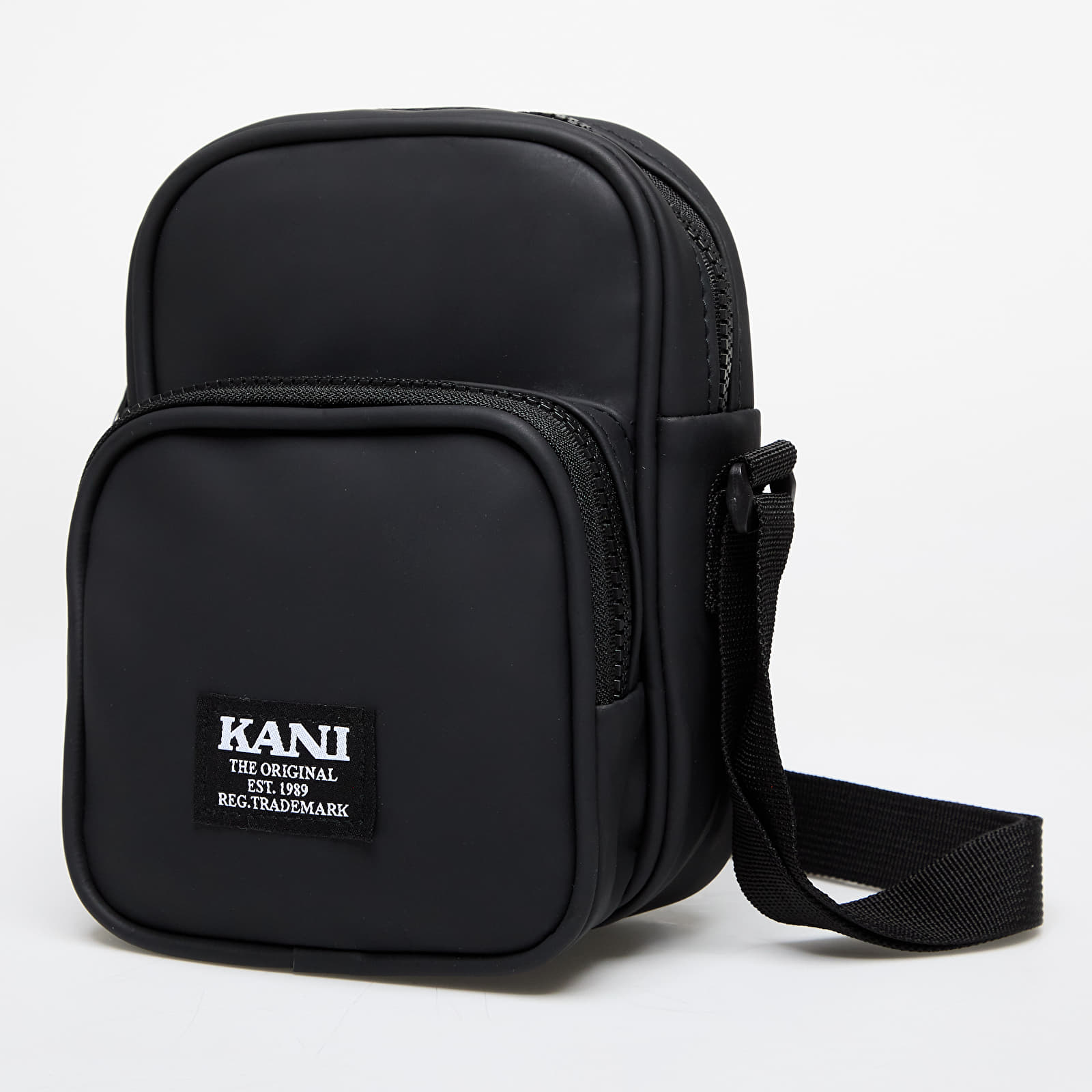 Skuldertasker Karl Kani Signature Pouch Bag Black