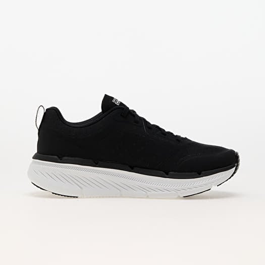 Skechers hot sale queens place