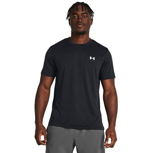 Къси панталони Under Armour Launch Shortsleeve Black 001