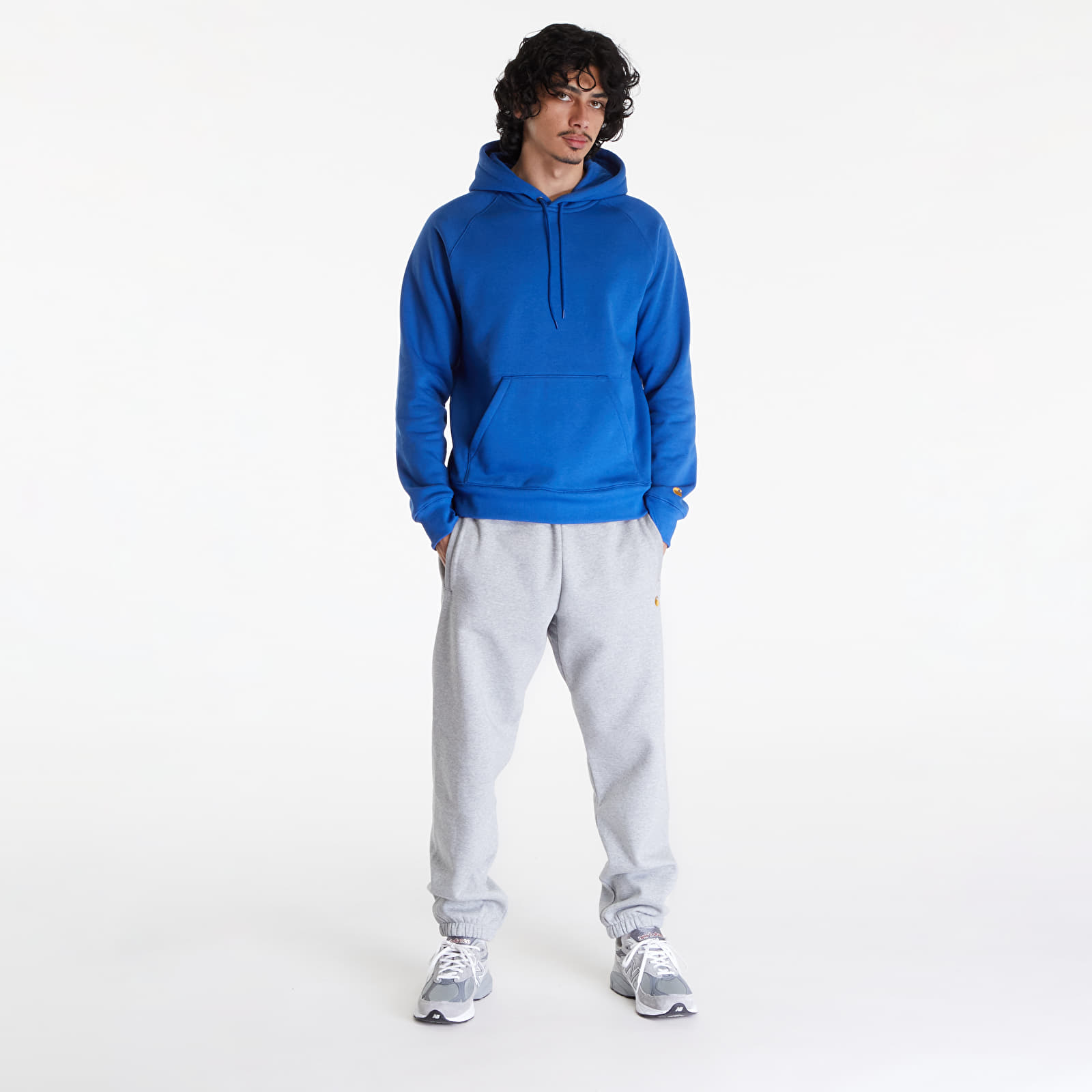 Jogginghosen Carhartt WIP Chase Sweat Pant Grey Heather/ Gold