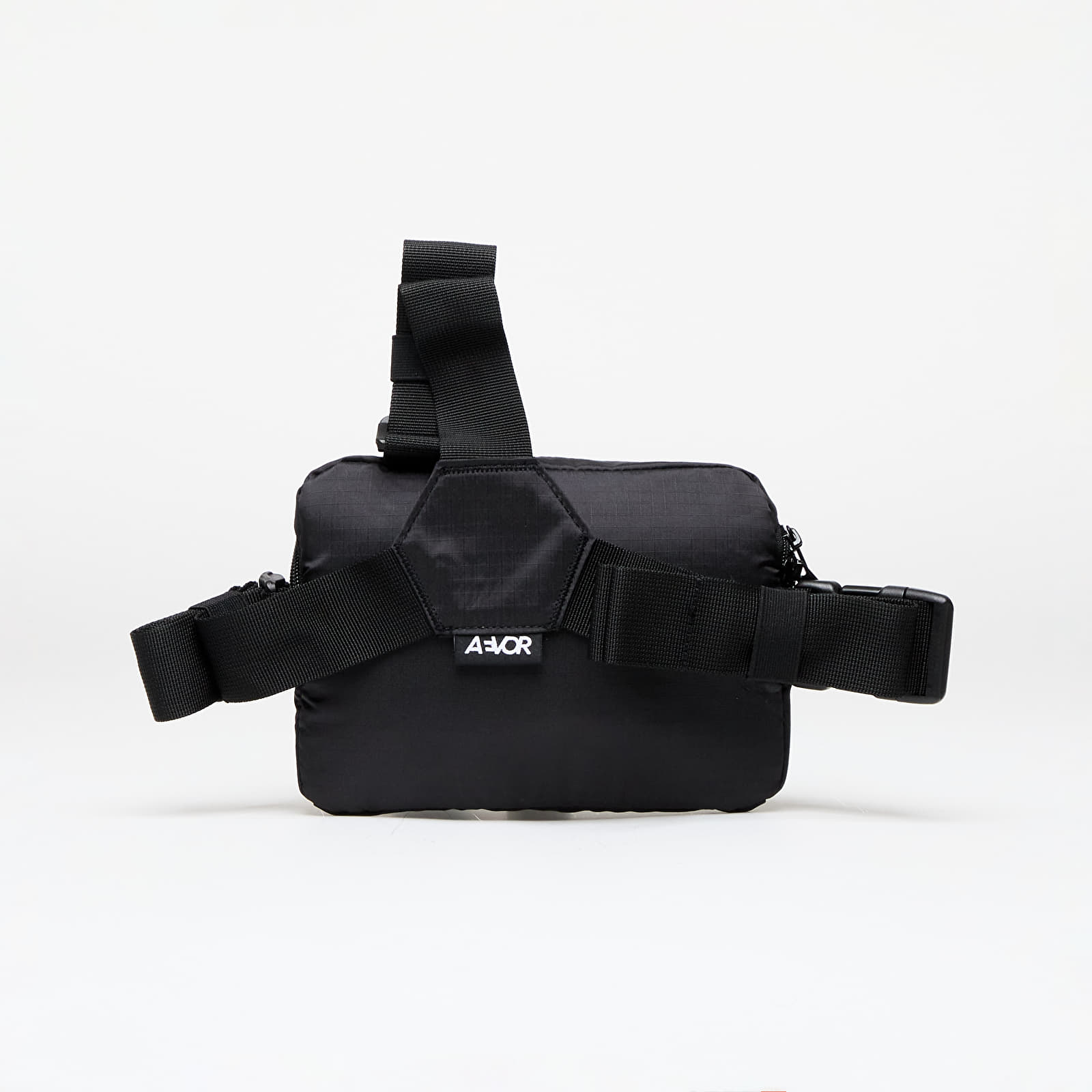 Nieren-Rucksäcke AEVOR Frontpack Ripstop Black