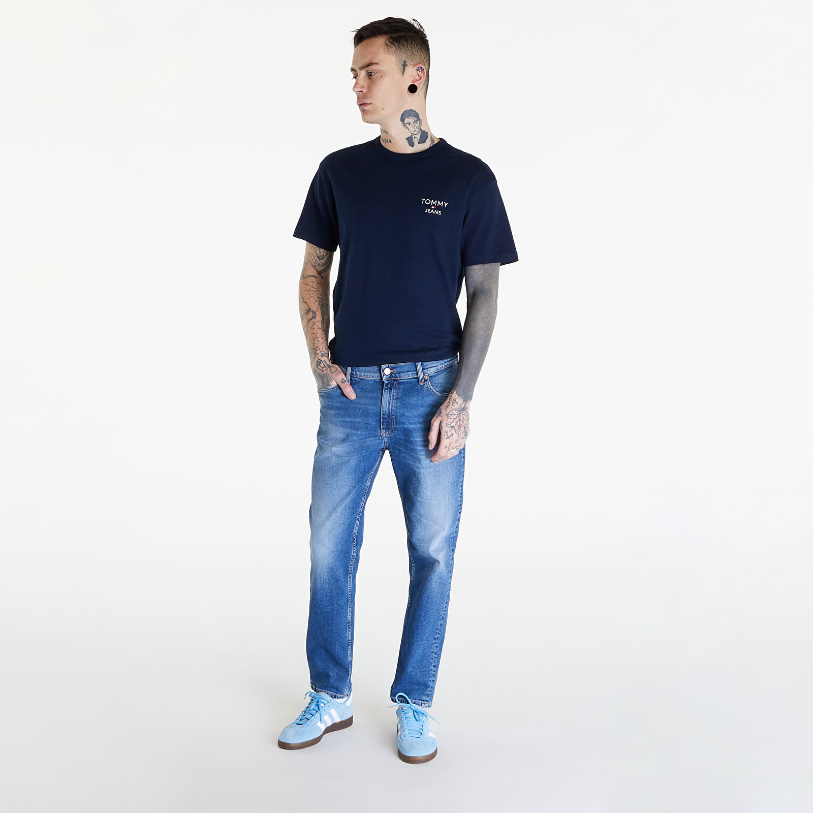 Džínsy Tommy Jeans Dad Jean Regular Tapered B Denim