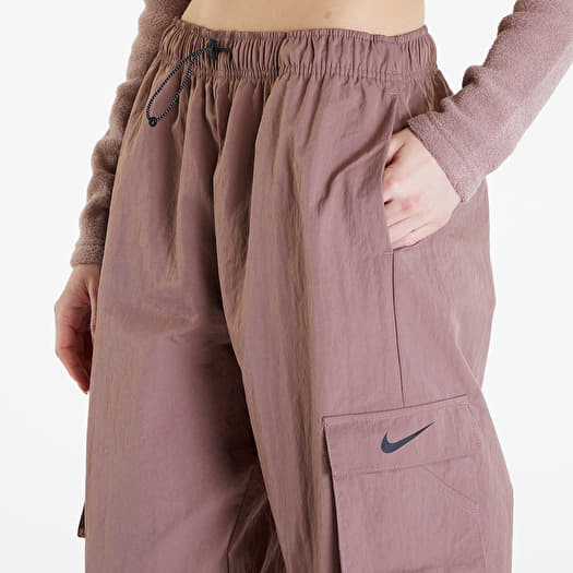 Jeans and trousers Nike Sportswear Essential Women s High Rise Woven Cargo Pants Smokey Mauve Black Queens
