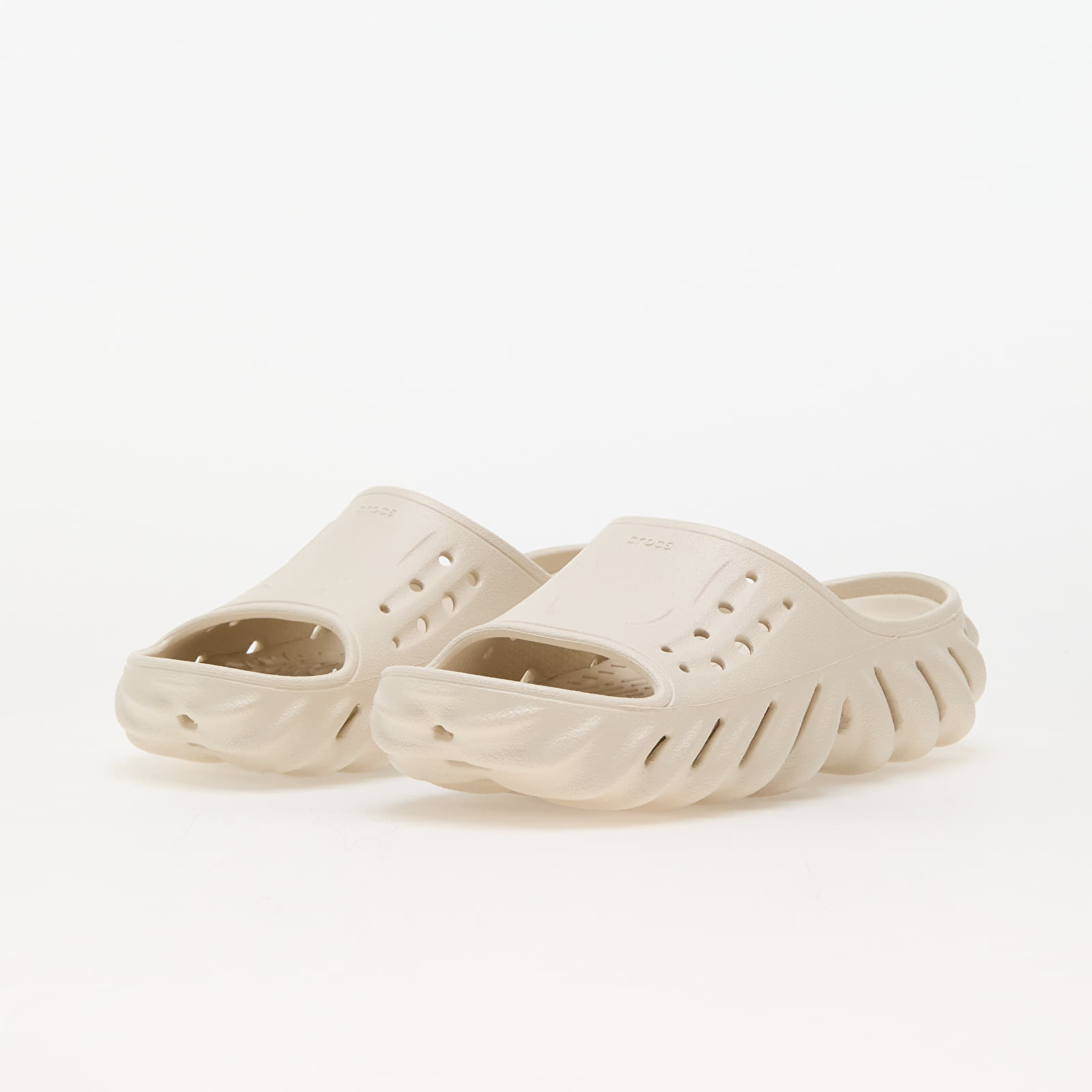 Men's sneakers and shoes Crocs Echo Slide Stucco