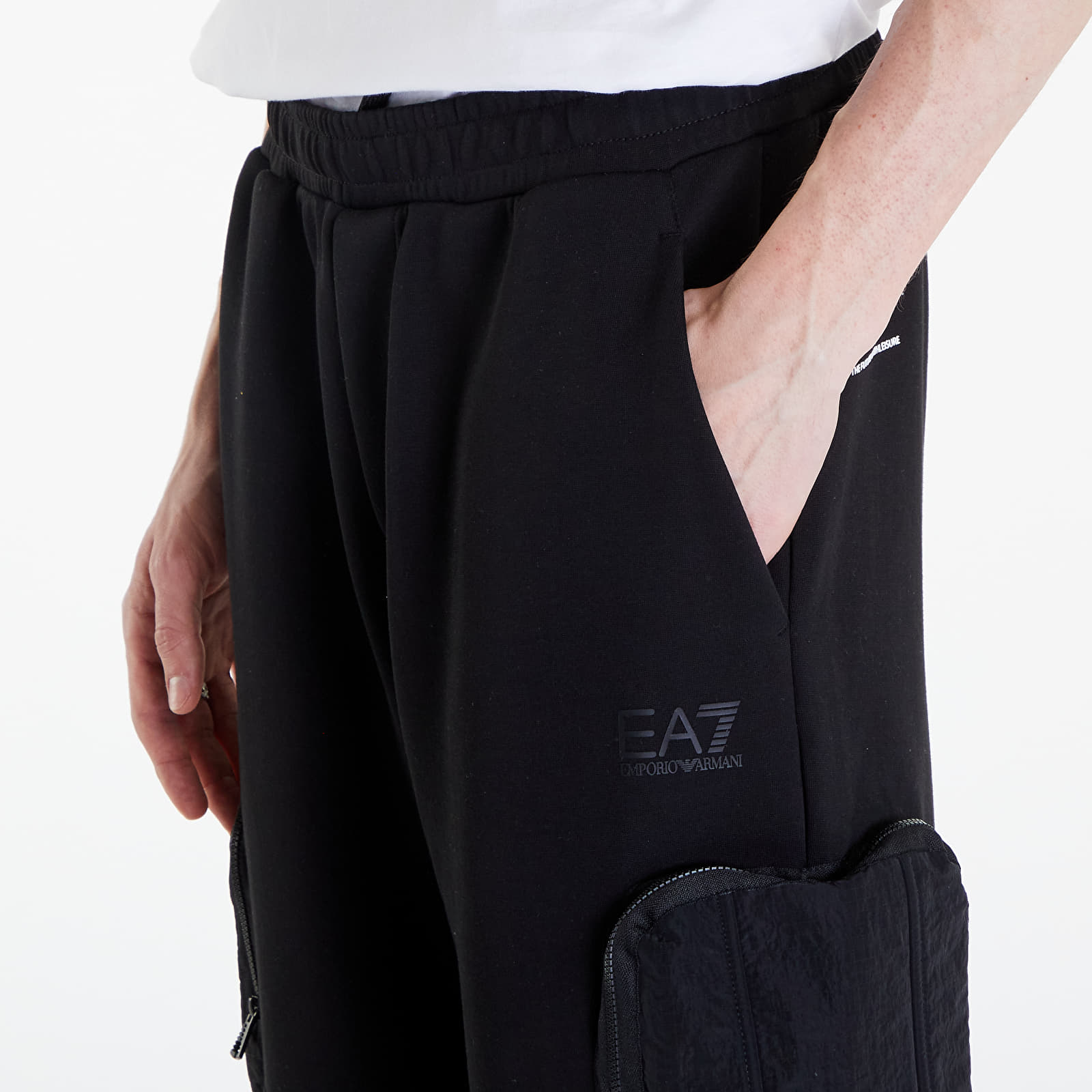 Hlače EA7 Emporio Armani Pantaloni Black