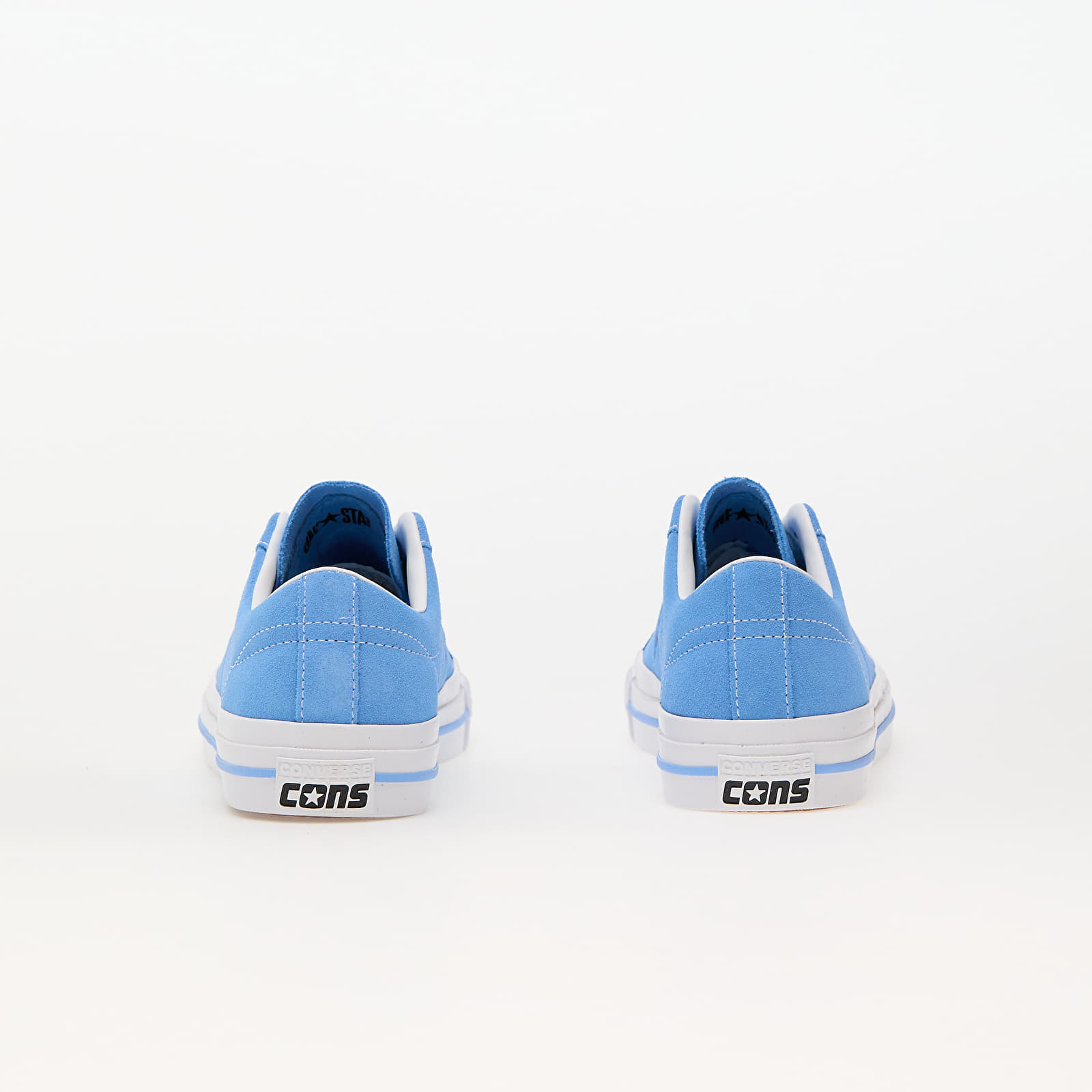 Мъжки маратонки и обувки Converse One Star Pro Suede Lt Blue/ White/ Gold