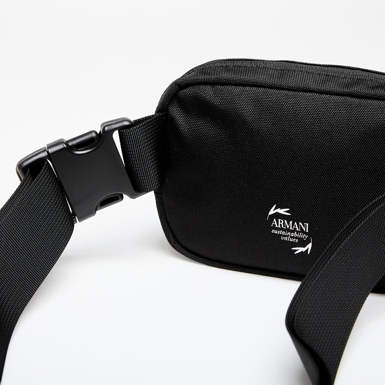 Torbe za na ramo EA7 Emporio Armani Unisex Small Pouch Bag Black/ White Logo