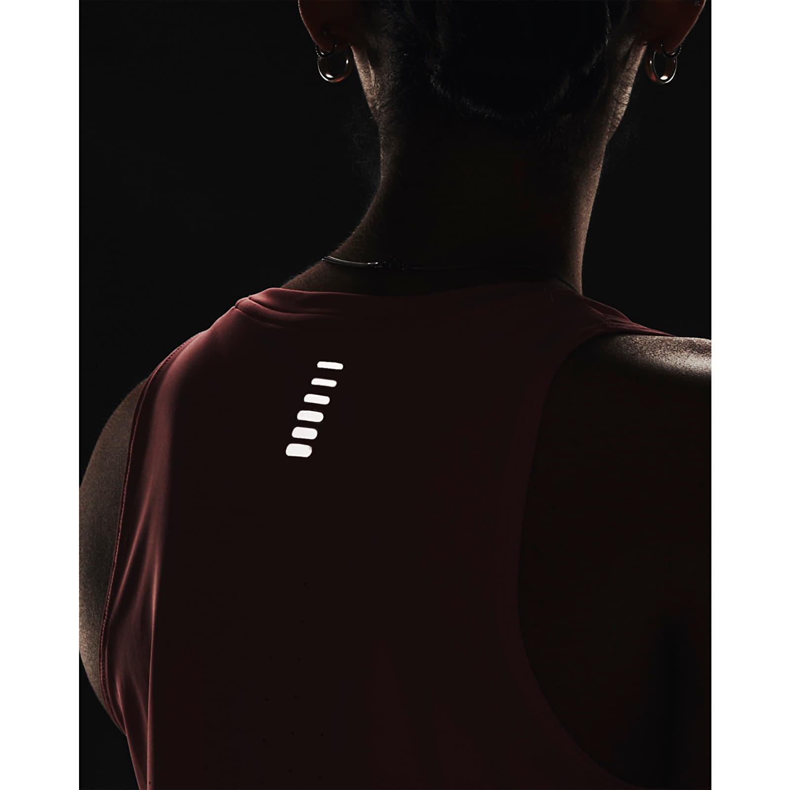 Tank tops Under Armour Iso-Chill Laser Tank Pink