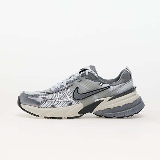 送料・関税込 ★ Nike V2K Run Pure Platinum Wolf Grey WMNS) Nike V2K Run 'Pure Platinum Wolf Grey' FD0736-003