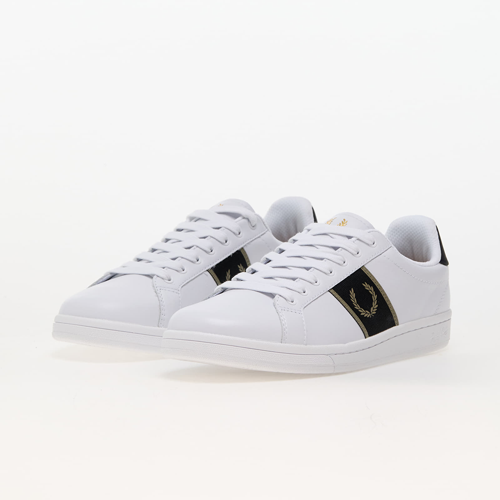 Scarpe e scarpe da ginnastica da uomo FRED PERRY B721 Leather Branded Webbing White Warm Grey Queens