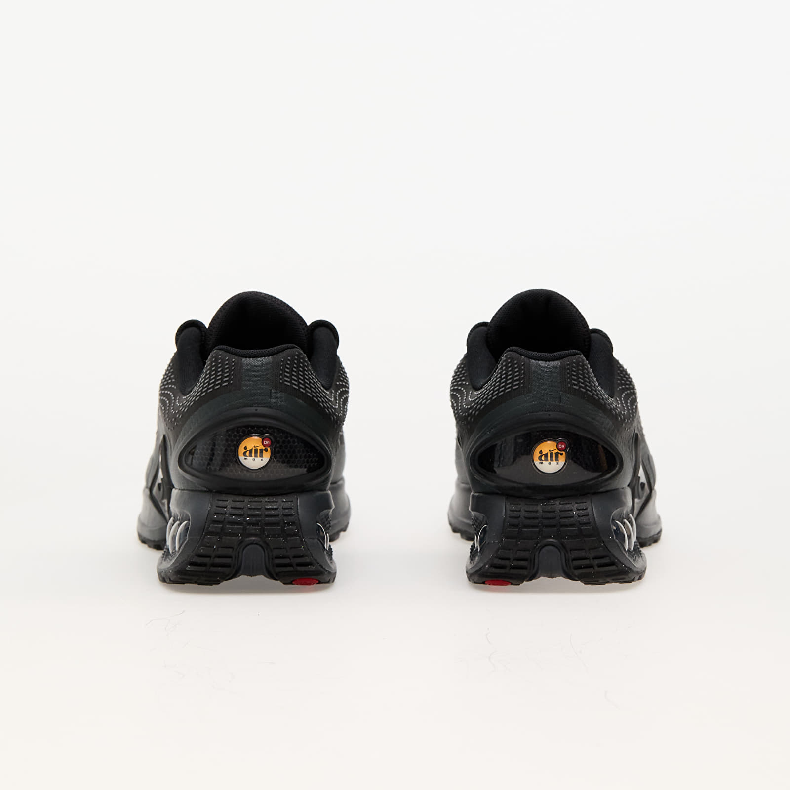 Men's sneakers and shoes Nike Air Max DN Black/ Dk Smoke Grey-Dark Grey-Anthracite