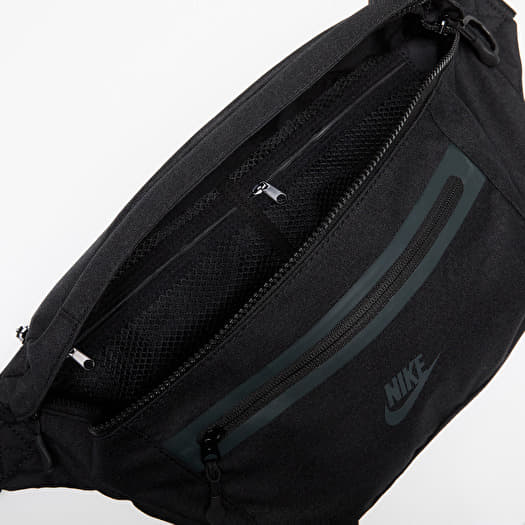Black fanny pack nike outlet