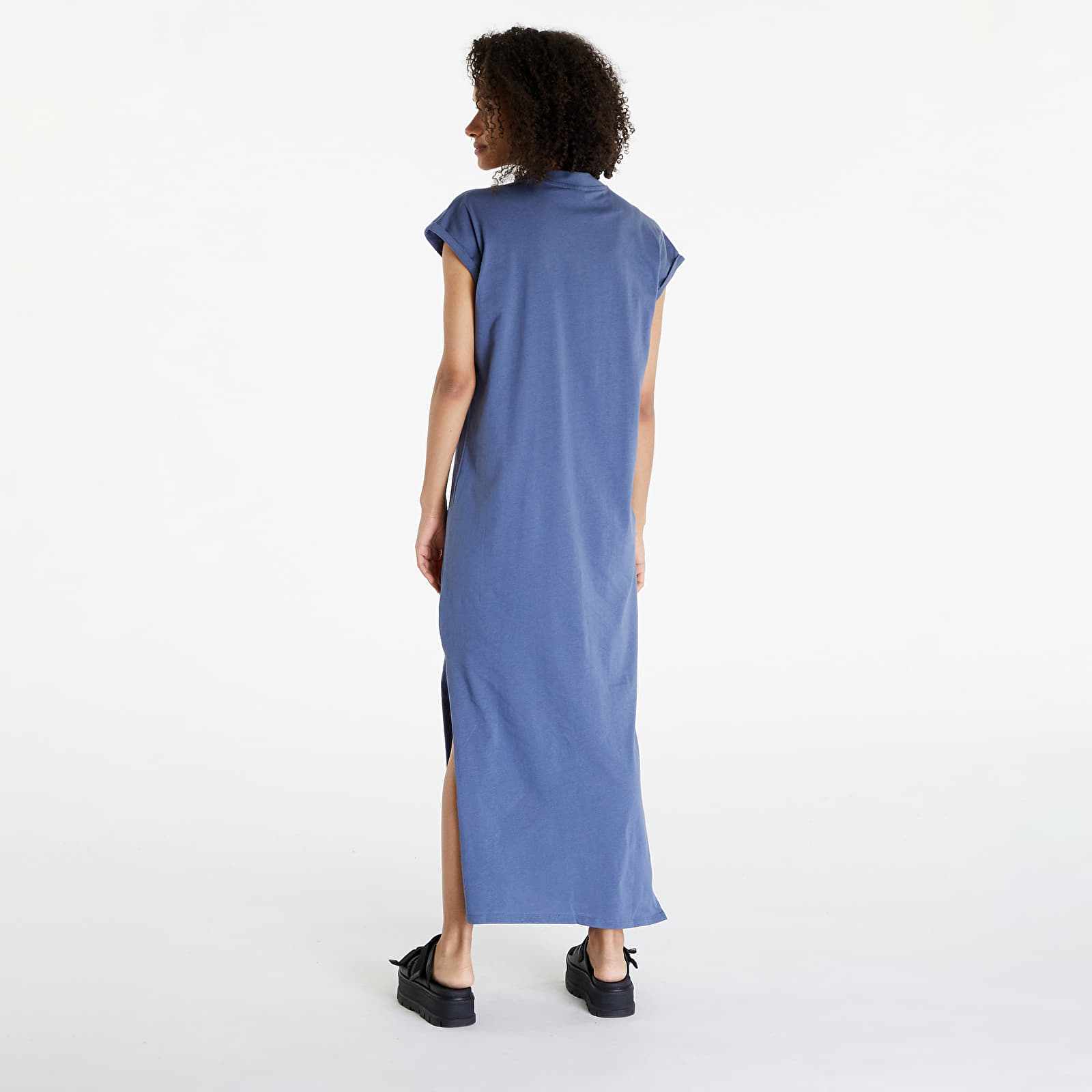 Kleider Urban Classics Ladies Long Extended Shoulder Dress Vintageblue