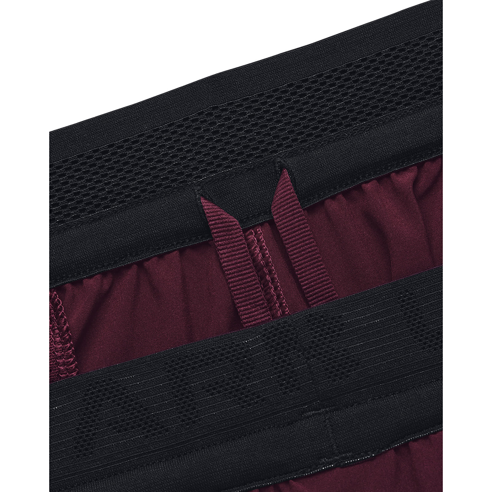 Kurze Hosen Under Armour Peak Woven Shorts Dark Maroon