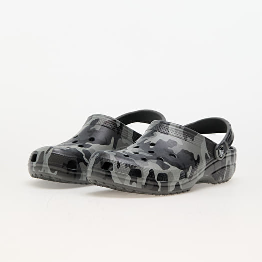 Crocs camo slides online
