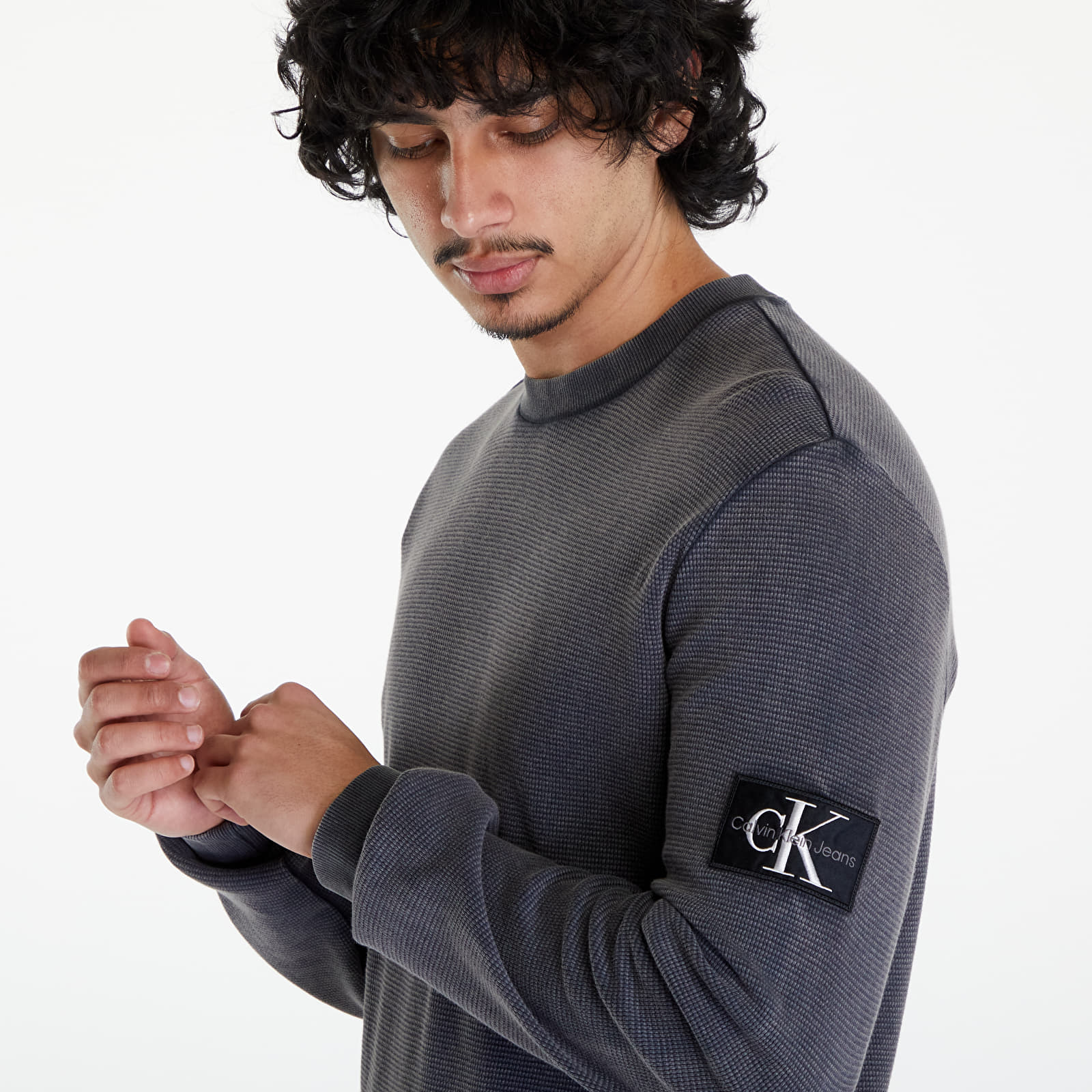 Hoodies and sweatshirts  Calvin Klein Jeans Badge Waffle Sweatshirt Washed Black