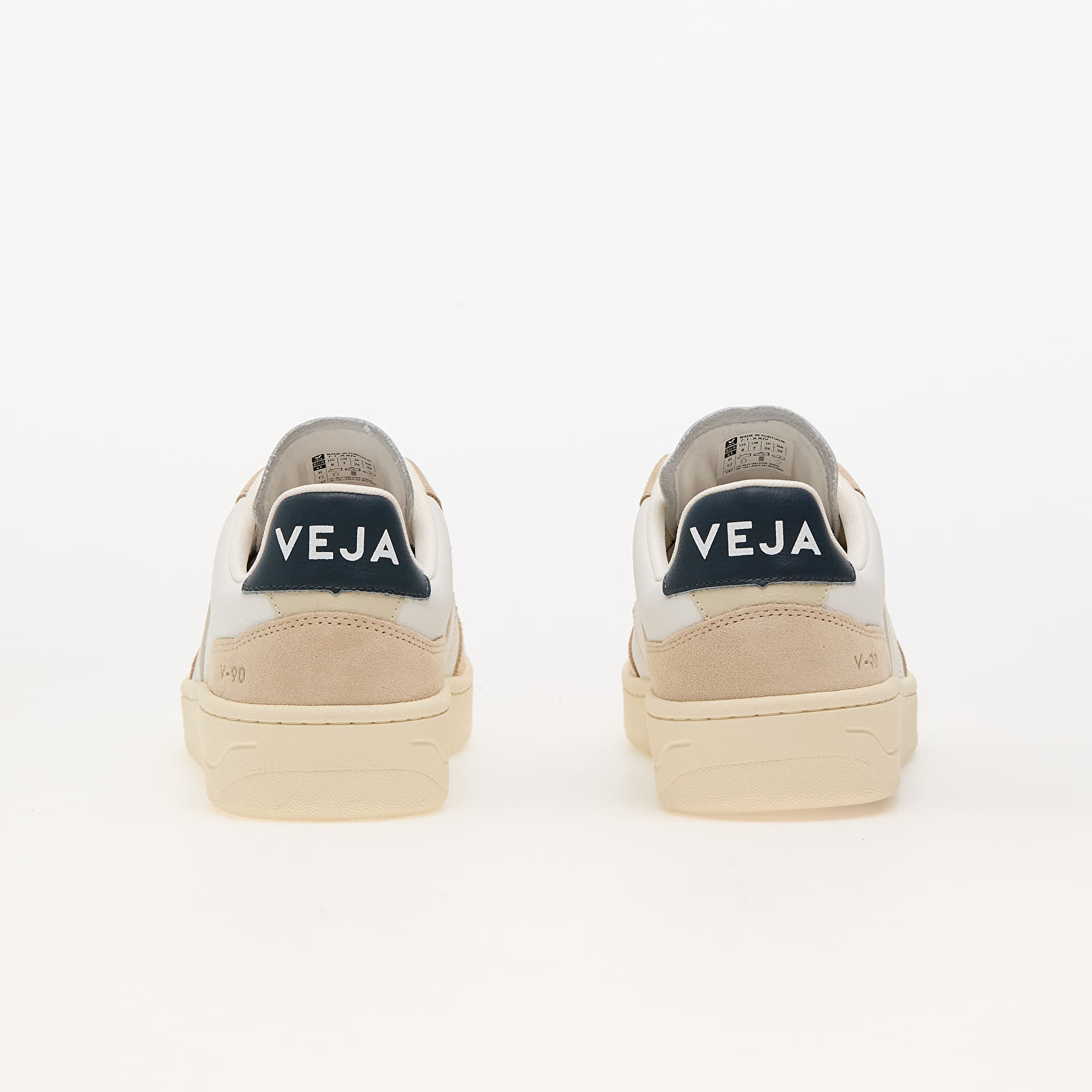 Men's sneakers and shoes Veja V-90 Extra White Pierre Nautico