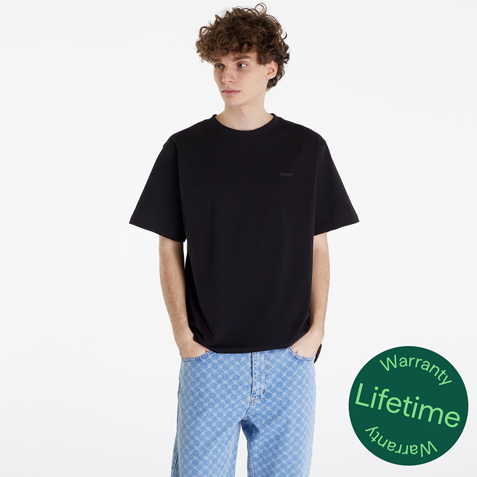 T-Shirts Queens Men's Essential T-Shirt With Tonal Print Black