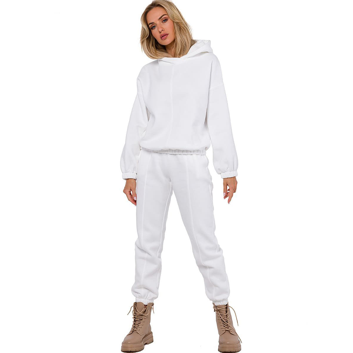 Moe model 184723 Beige | Queens