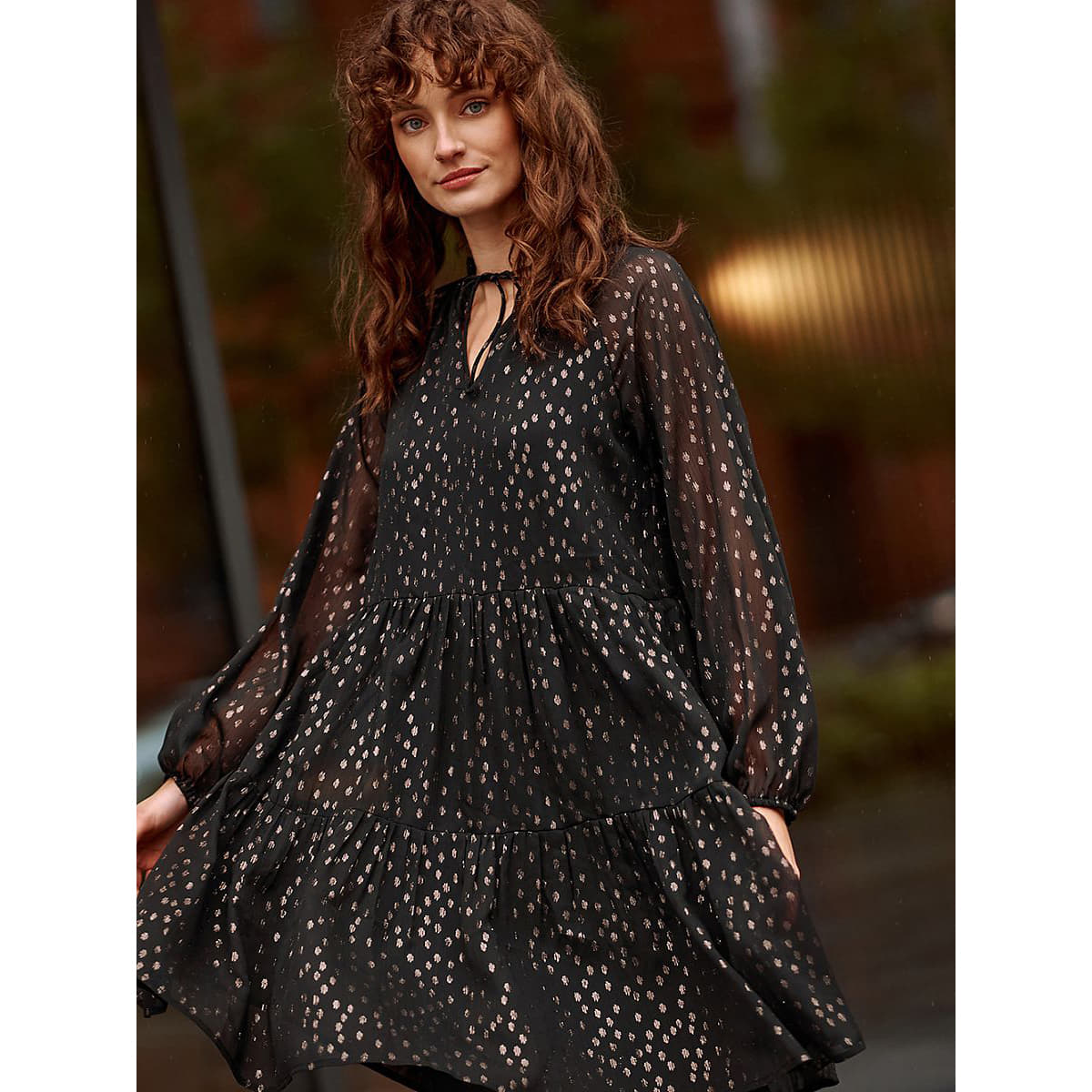 Dresses Top Secret model 173676 Black