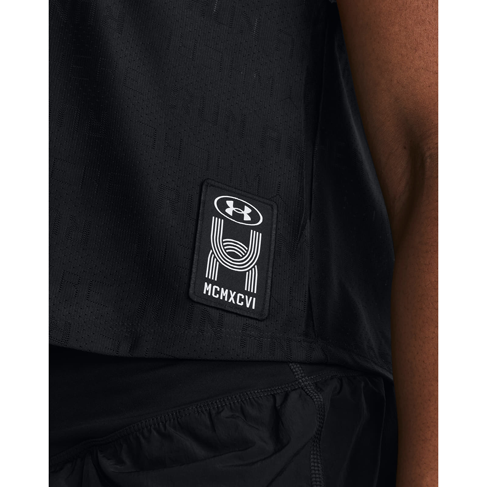 Tank tops Under Armour Run Anywhere Tank Black