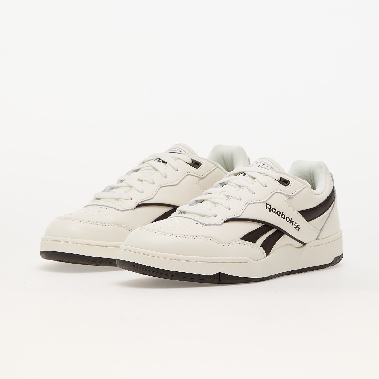 Men's sneakers and shoes Reebok Bb 4000 II Chalk/ Dark Brown/ Chalk