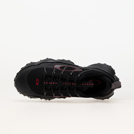 Men s sneakers and shoes Oakley Edge Flex Blackout Queens
