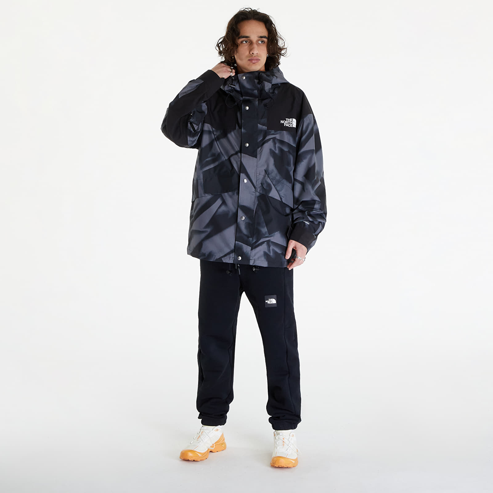 Větrovky The North Face 86 Retro Mountain Jacket Smoked Smoked Pearl