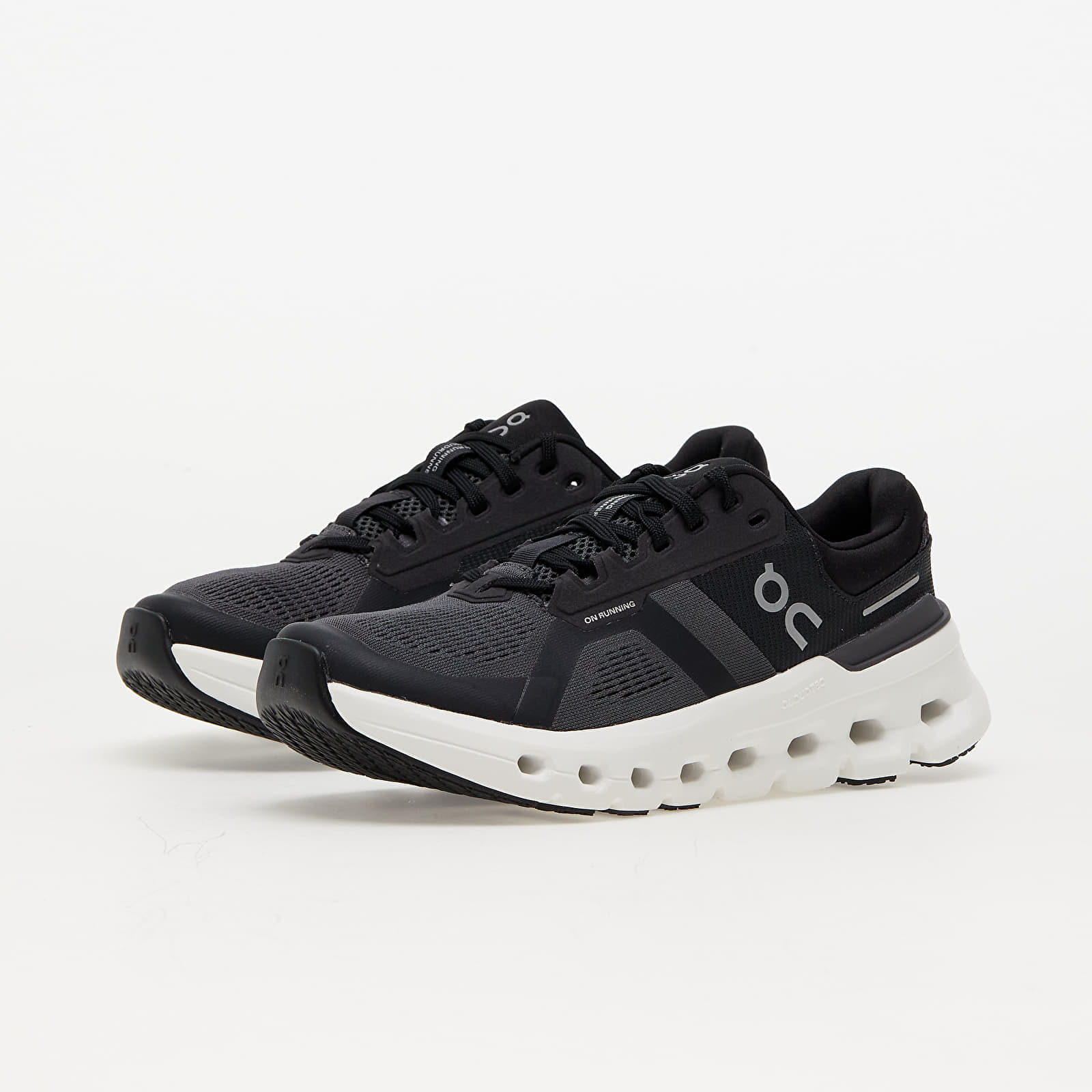 On Sneakers On W Cloudrunner 2 Eclipse/ Black EUR 38.5 - 6