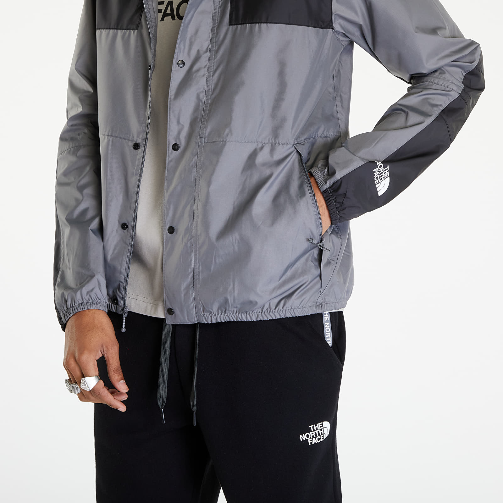 Větrovky The North Face Seasonal Mountain Jacket Smoked Pearl