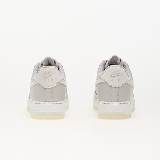 Air force 1 07 lv8 light bone outlet