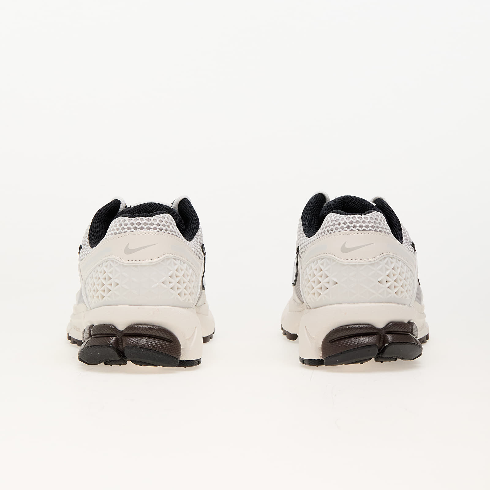 Buty damskie Nike W Zoom Vomero 5 Phantom/ Mtlc Platinum-Lt Iron Ore