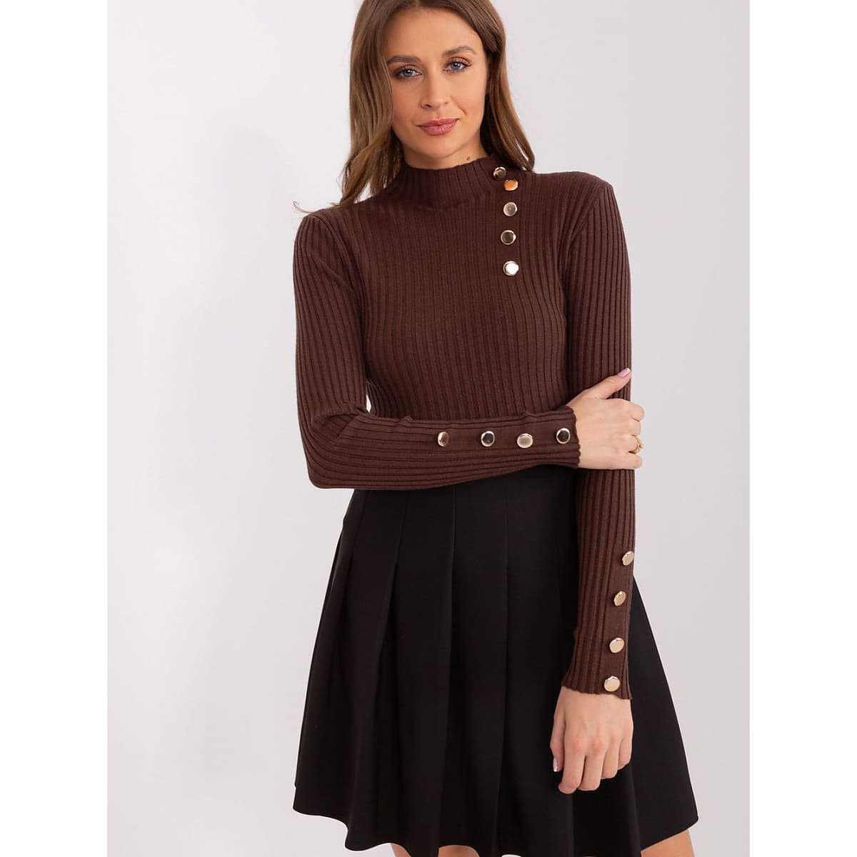 Svetry Factory Price model 189934 Brown