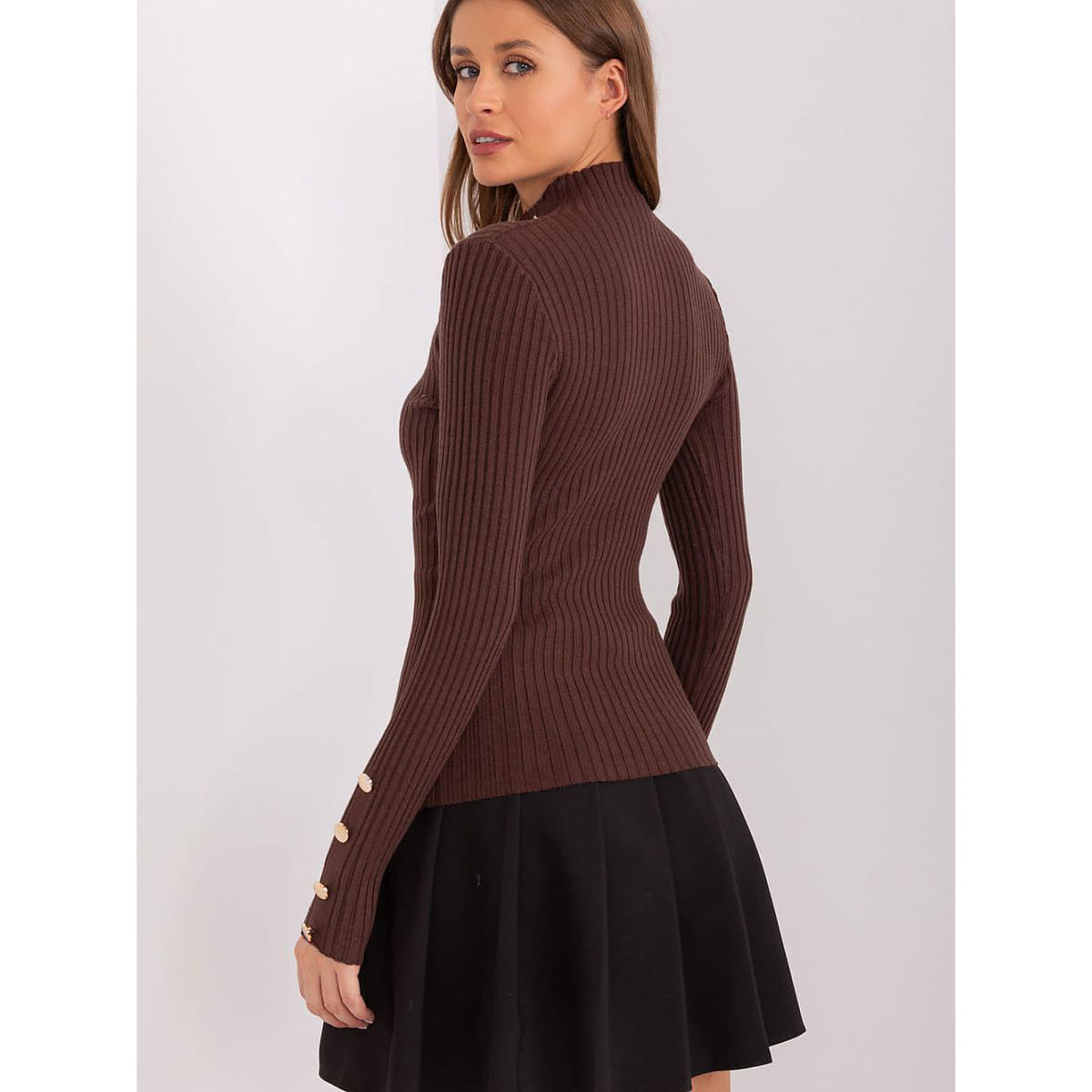 Svetry Factory Price model 189934 Brown