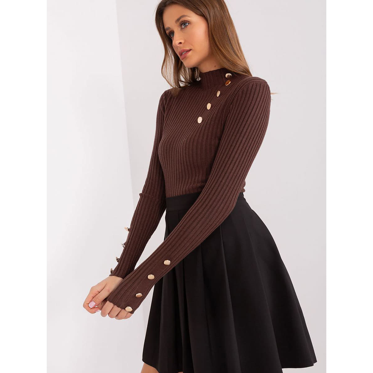 Svetry Factory Price model 189934 Brown