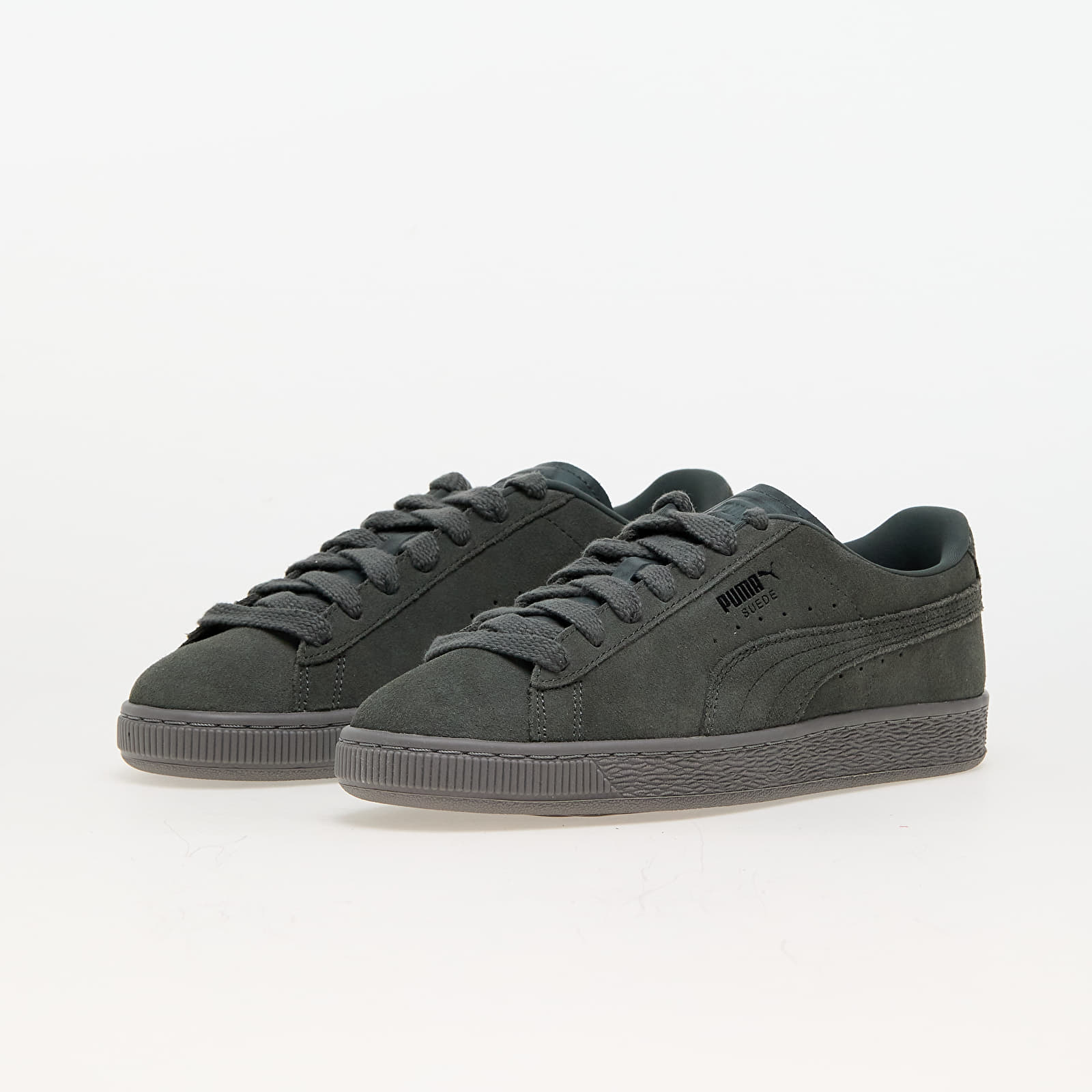 Men s sneakers and shoes Puma Suede Lux Gray Queens