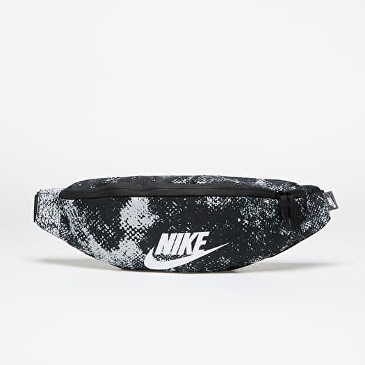nike black hip bag