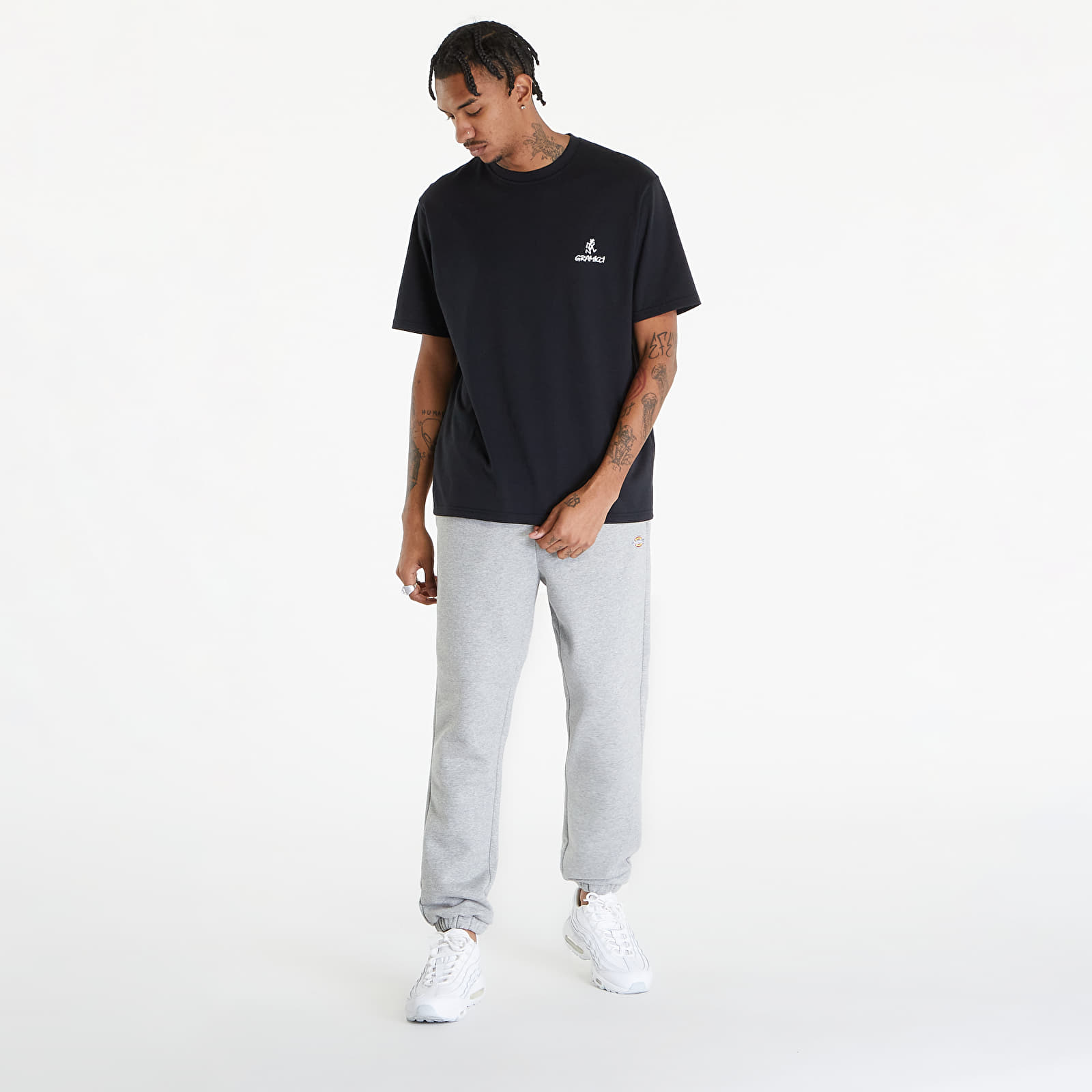 T-shirts Gramicci One Point Logo Tee UNISEX Black