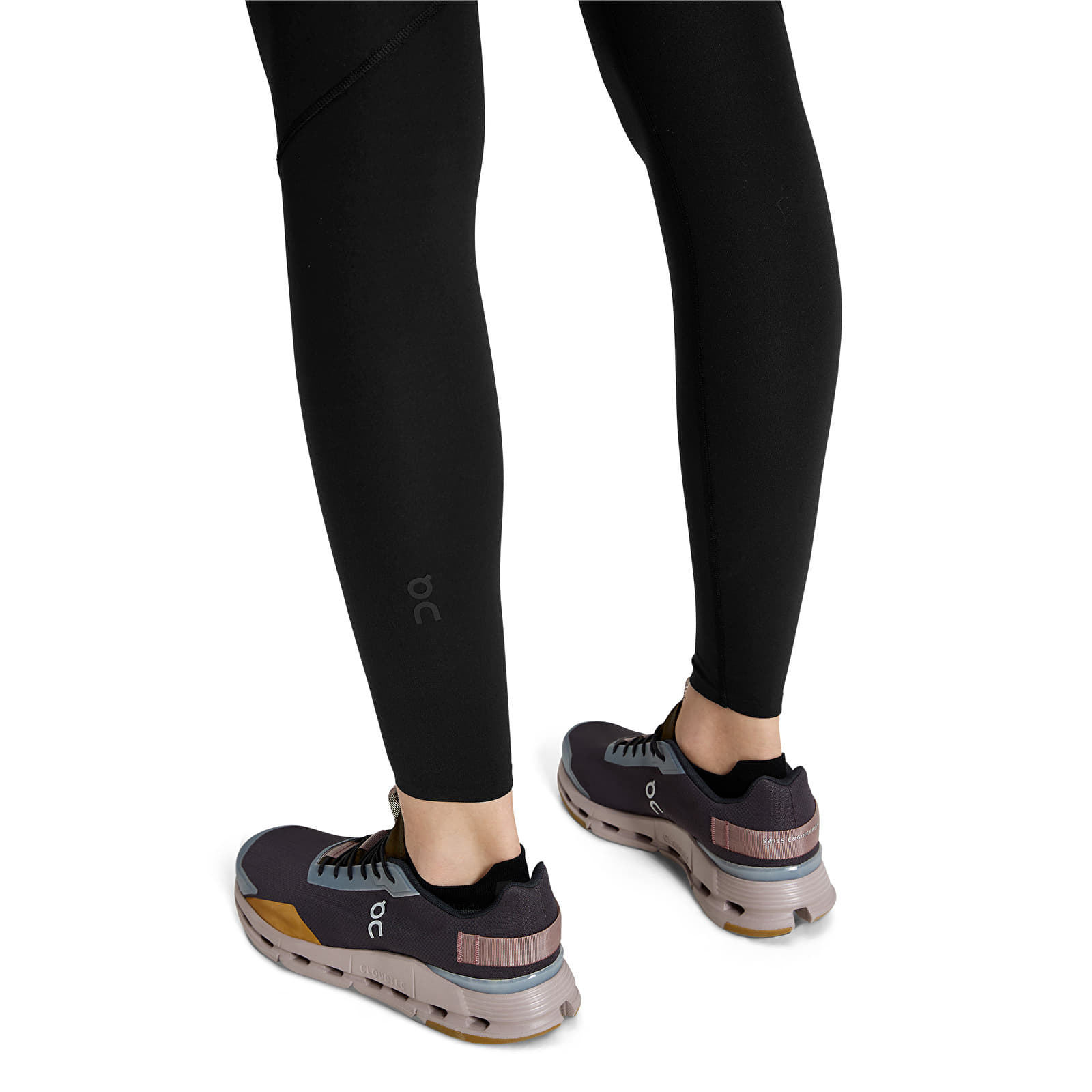 Лосини і легінси On Movement Tights Long Black