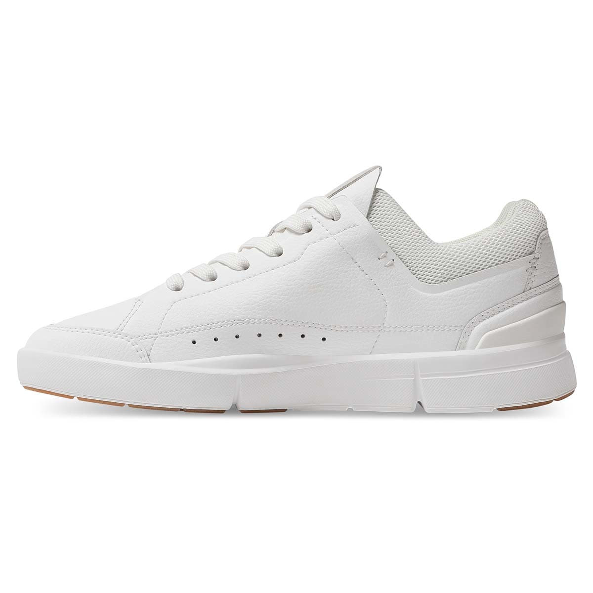 Women's sneakers and shoes On W The Roger Centre Court White/ Gum