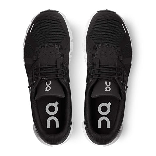 On W Cloud 5 Black/ White | Queens